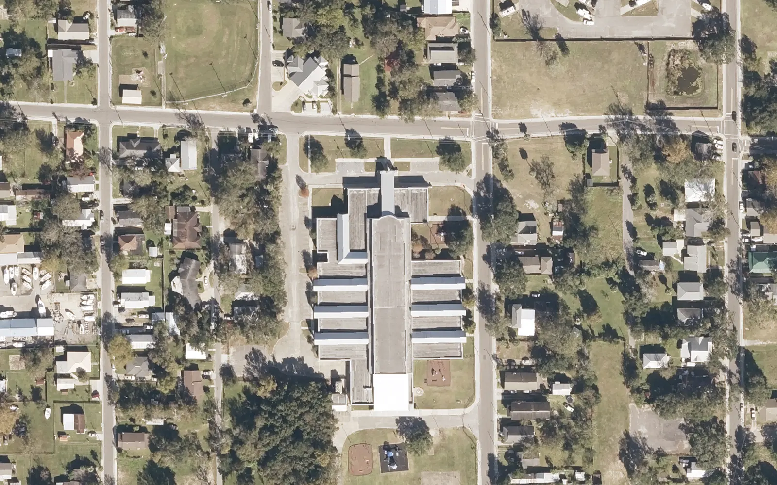 Gorenflo Elementary School on Elder Street and the East Biloxi streets around it, seen from the air.